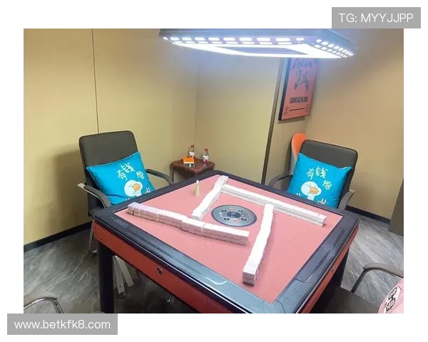 凯发抢庄牛牛：多重玩法带来无限精彩的棋牌竞技体验